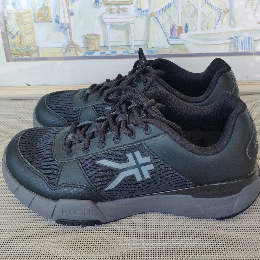 Men's Kuru "Quantum 2.0" Jet Black Mesh/Slate Gray Athletic Shoes. Size 7Wide.